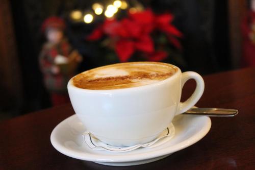 Abbey Court - image 7