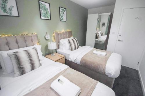 LUXURY FLAT IN GATED COMPLEX COVENTRY CITY CENTRE