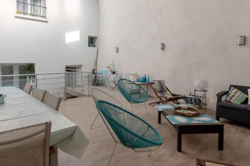 Authentic house 3 10min from the port - main image