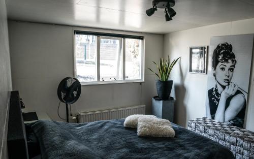 2 bedrooms, 2 beds
