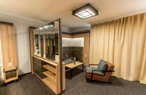 Hotel Zoo Sofia (ex. Silver Hotel) - image 2