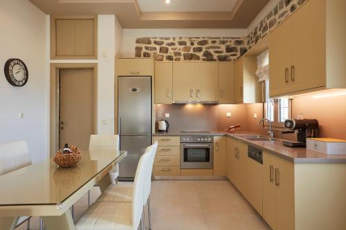 Facilities, Irma Villa, a Secluded Sanctuary, By ThinkVilla in Krousonas