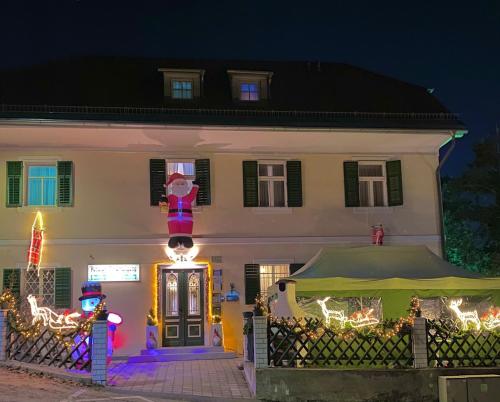 Pension - Alt - Strassgang, Graz