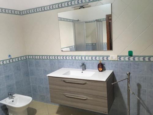 localita' is loddus gîte à louer Carbonia