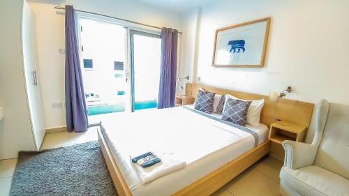 The Gallery by Woodbury Luxury Apartments