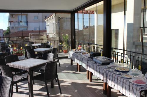 Ēdiens un dzērieni, Hotel Radik in Sozopole