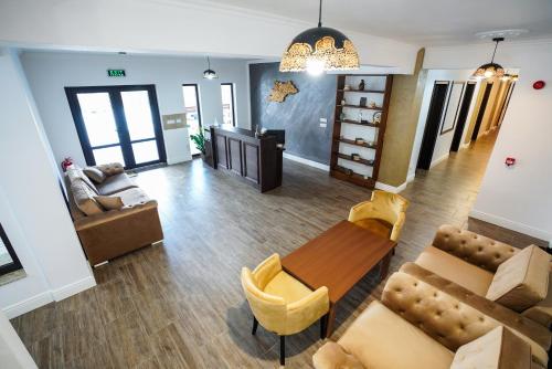 Hotel Yara - image 3