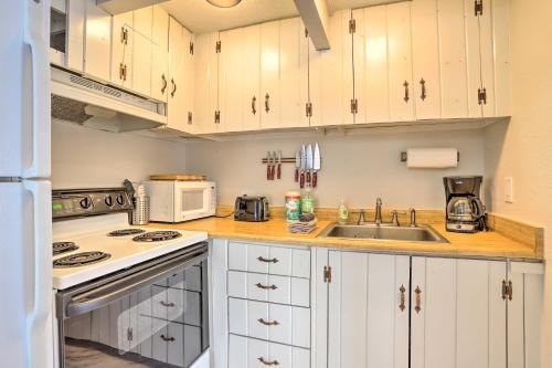 Cliffside Apt by Evergreen Lake and Local Fun! - image 7