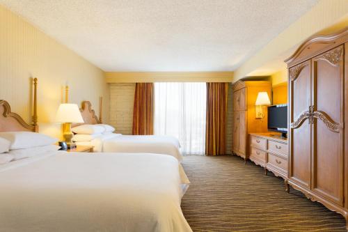 Embassy Suites by Hilton Phoenix Airport