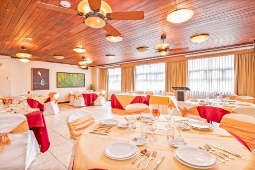 Bar/lounge, Hotel Casa Roland San Jose in Pavas