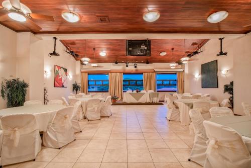 Hotel Casa Roland San Jose - image 2
