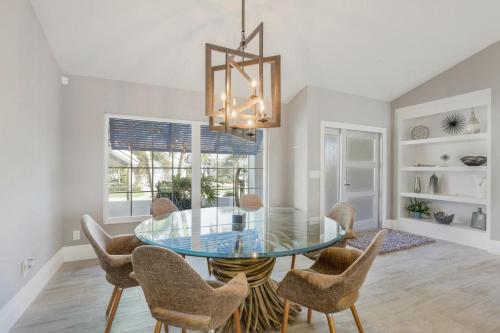 491 Price Court - image 5