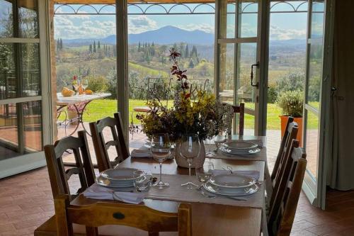La Casina della Quercia, Your Tuscan Oak Tree House in Торріті ді Сієна