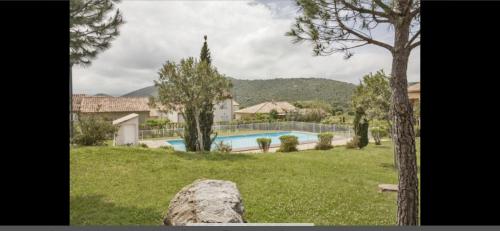 Résidence calme à 2 km de Saint-Florent (Residence calme a 2 km de Saint-Florent) in أوليتا