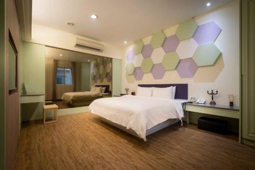 Alegran Motel - image 5