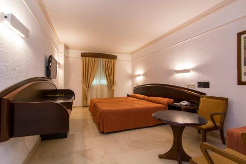 2 twin beds