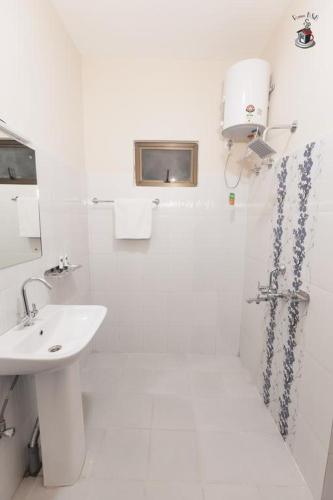Newest Deluxe BnB, Ranee BNB photo