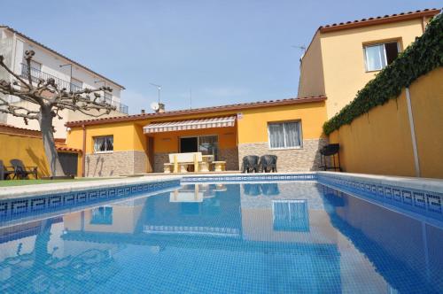  RNET - Villa Sant Pere Pescador, Pension in Sant Pere Pescador