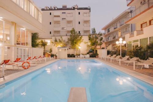 Hotel Beverly - image 5