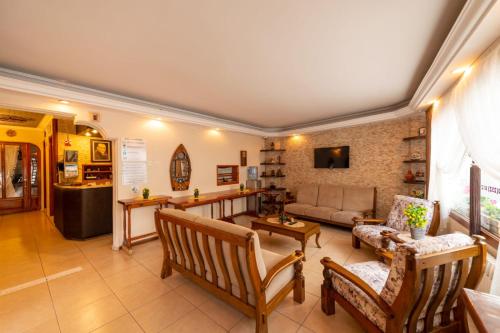 LİMON OTEL FOÇA (LIMON OTEL FOCA) in Foca