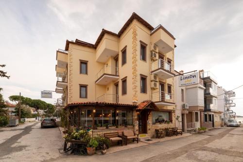 LİMON OTEL FOÇA