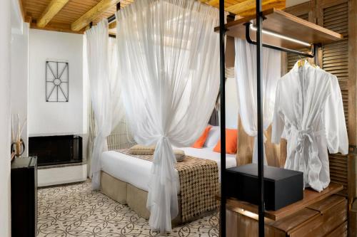 Elakati Luxury Boutique Hotel - Adults Only - image 10