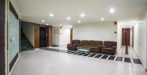 Lobby, Hotel Mandakini Plaza in Swaroop Nargar