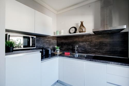 Domus - byMyHomeinComo - image 14