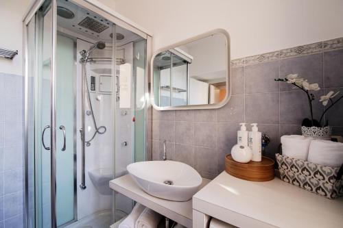 Domus - byMyHomeinComo - image 6