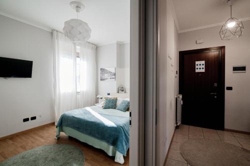 Domus - byMyHomeinComo - image 5