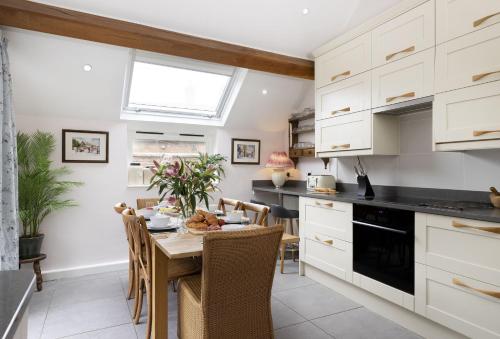 Myrtle Cottage - image 12