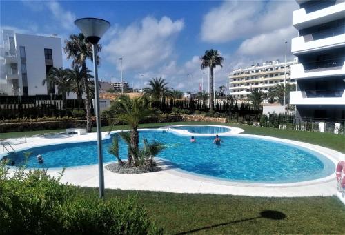 Cosy ground floor apartment with direct access to the pool