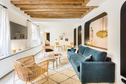 Louvre Rivoli - image 2