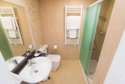 Chrielka Hotel - image 10