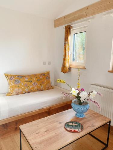 The Holford Arms Chalets and Glamping photo