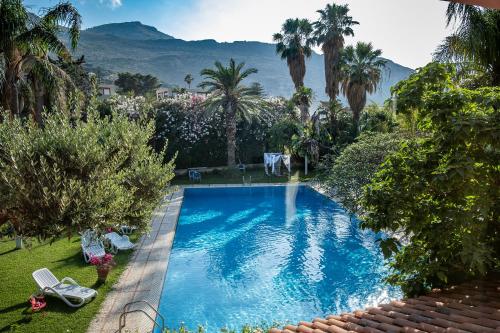 Villa Megna - Green Paradise B&B 3