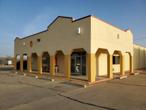Motel 6 Shamrock TX