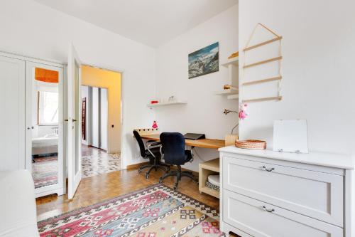 Elegant & Roomy Apartment Milano City