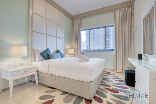 Calm 3BR in The Signature Downtown by Deluxe Holiday Homes