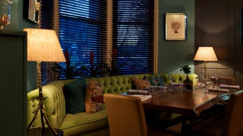 The Lodge Hotel - Putney - image 5