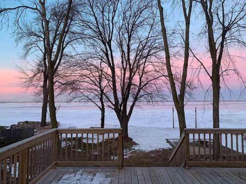 Beautifully Updated Waterfront Home!