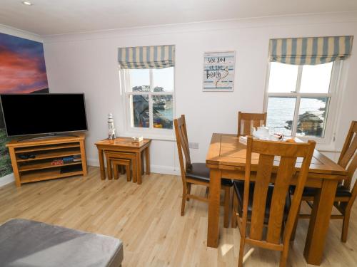 The Saltings - image 7