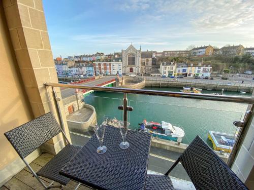 . Harbourside Penthouse