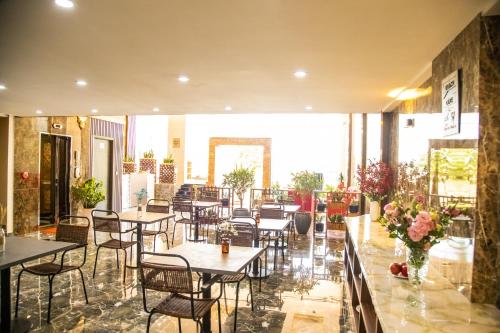 LA MIA HOTEL