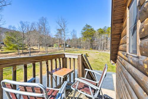 Pet-Friendly Guest House with Fire Pit and Forest View