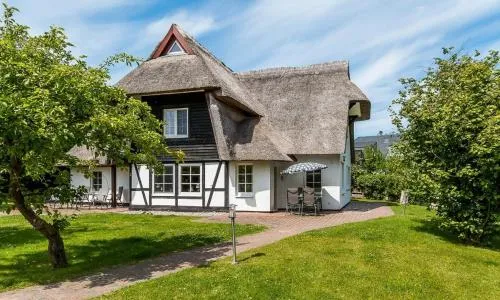 Künstlerhaus Rosenthal 01 in Ahrenshoop, Deutschland