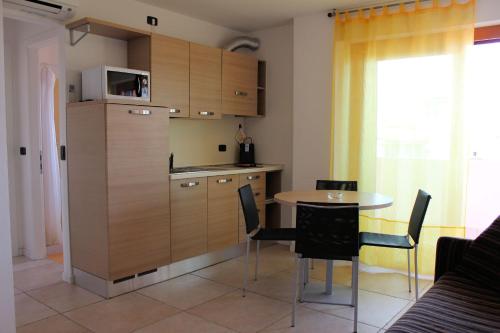 Apartment with Sea View image 6