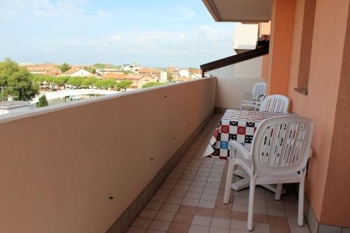 Apartment with Sea View image 9