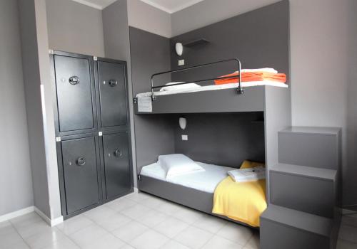 New Generation Hostel Milan Center Navigli - image 6