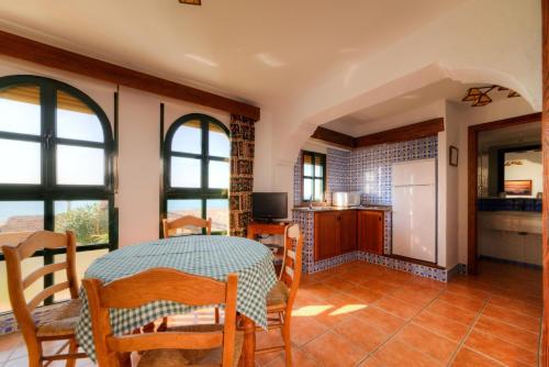 Létesítmények, 25 négyzetméteres, 1 hálószobás Apartman 1 fürdőszobával Fuente del Gallo Beach területén (Apartamentos El Roqueo) in Fuente del Gallo Beach